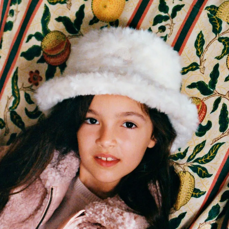 Moncler Enfant Girls Ivory Fluffy Faux Fur Hat Best