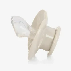 Elodie Grey Giraffe Orthodontic Dummy Outlet