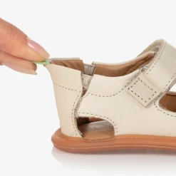 Tip Toey Joey Ivory Leather Baby Sandals New